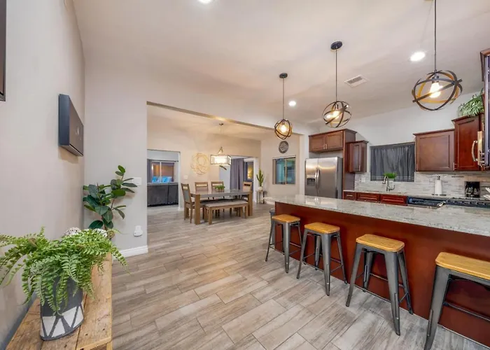 Heated Pool And Hot Tub, 4 Bedroom 3 Ba, * Tucson