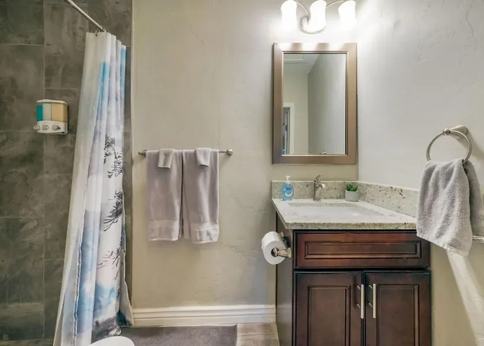Сasa de vacaciones Heated Pool And Hot Tub, 4 Bedroom 3 Ba, *