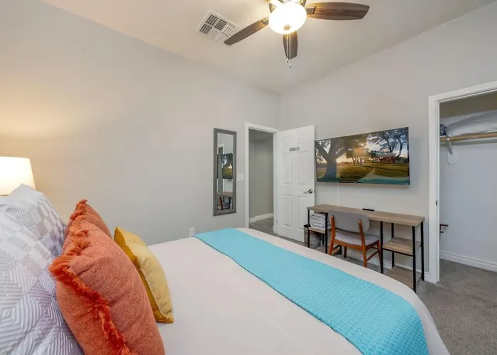 Heated Pool And Hot Tub, 4 Bedroom 3 Ba, Сasa de vacaciones *